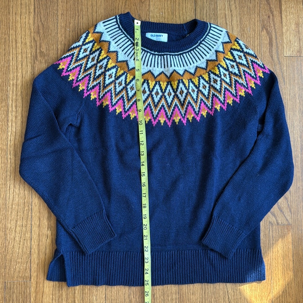 Old Navy size medium Navy sweater.